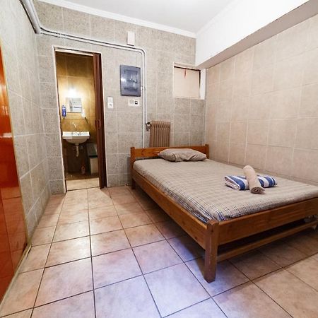 Private Flat For 2 Or 3 With Back Yard Near Exarhia Square And Archaelogical Museum Διαμέρισμα Αθήνα Εξωτερικό φωτογραφία