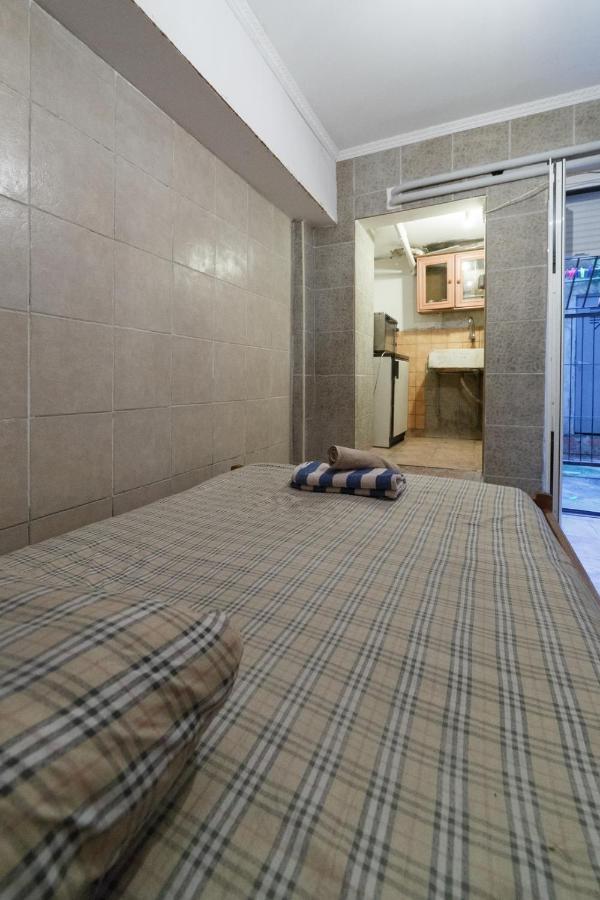 Private Flat For 2 Or 3 With Back Yard Near Exarhia Square And Archaelogical Museum Διαμέρισμα Αθήνα Εξωτερικό φωτογραφία