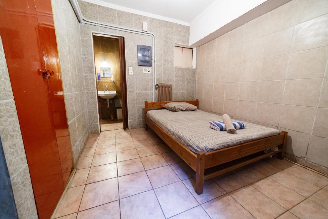 Private Flat For 2 Or 3 With Back Yard Near Exarhia Square And Archaelogical Museum Διαμέρισμα Αθήνα Εξωτερικό φωτογραφία